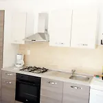 Leonardo B2 Mit Terrasse By Interhome شقة غاباس