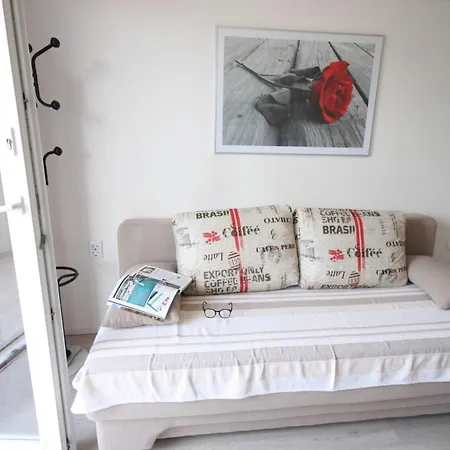 Leonardo B2 Mit Terrasse By Interhome شقة