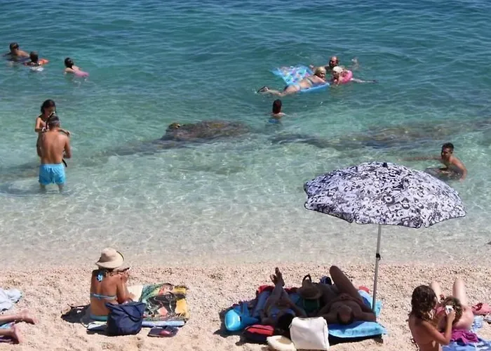 Leonardo B2 Mit Terrasse By Interhome Apartman