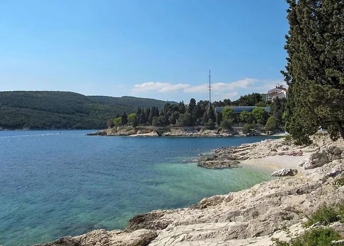 Leonardo B2 Mit Terrasse By Interhome Apartman Rabac