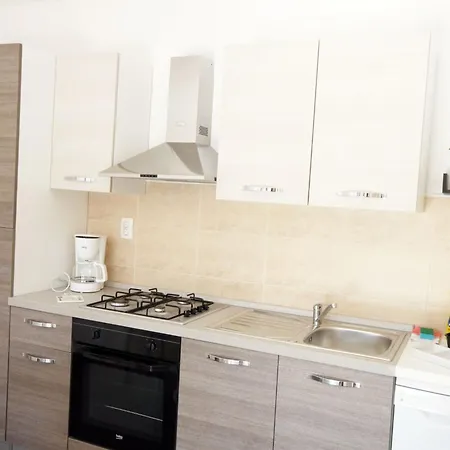 Leonardo B2 Mit Terrasse By Interhome Apartman Rabac